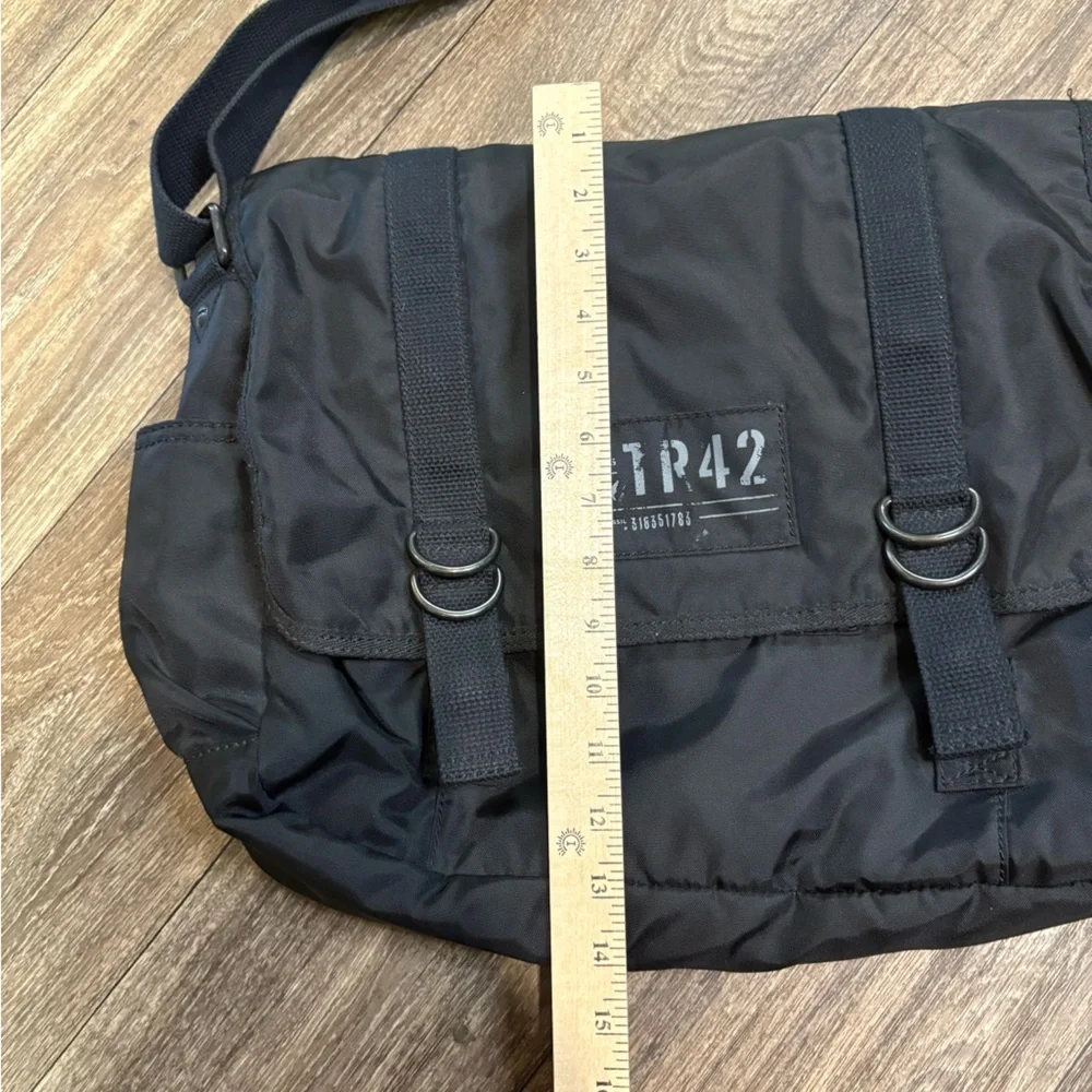 Fossil Messenger Computer Bag Black Adjustable Travel Nylon Utility